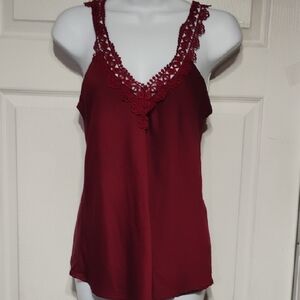 Boneca De Pano. Elegant Burgundy Lace Trim Women's Top
